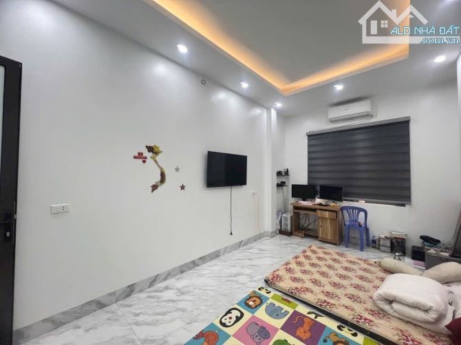BÁN NHÀ DÂN XÂY 37M2 NGỌC THUỴ GẦN HỒ AO LÃO KHAI SƠN- - 1