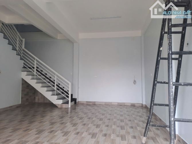 Bán căn nhà Phan Chu Trinh- Phường 9- Đà Lạt 🏠nhà 1 trệt 2 lầu- 5 Tỷ 9- 3P ngủ- Đường ôto - 1