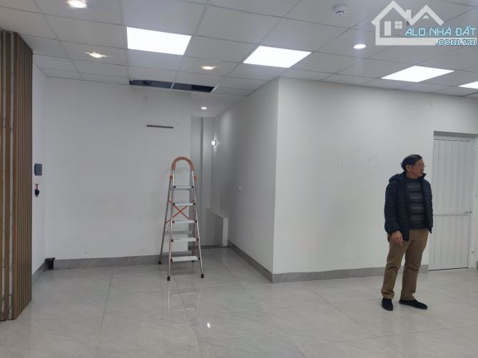 CHO THUÊ NHÀ PHỐ MAI DỊCH 80M2/100M2 T2, MT 7M, CONTENER VÀO NHÀ, KHU VỰC SẦM UẤT, 35TR/TH - 1