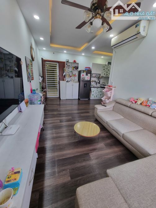 Bán căn hộ Topaz Home 2PN, 2WC view Phan Văn Hớn. Tầng thấp. Full nội thất. 2,2 tỷ. - 1