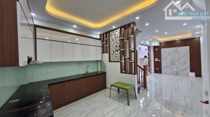 Nhà phố! Ngay Trịnh Văn Bô, 40m2 x 5 tầng x 6pn, trước nhà ô tô tránh, Giá 5Tỷ5 - 1