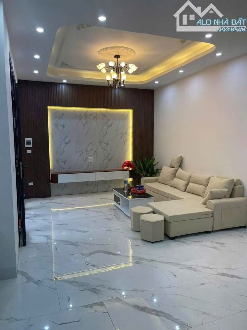 Bán nhà ngay Liên Ninh - Thanh Trì, 60m2 x 4 tầng, gara ô tô, ô tô tránh - 1