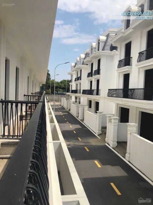 BÁN CĂN BT SONG LẬP 75m2 MT:6,7M GIÁ 12,5 TỶ TRỤC CHÍNH CẦU CHƯƠNG DƯƠNG LONG BIÊN TỨ LIÊN - 17