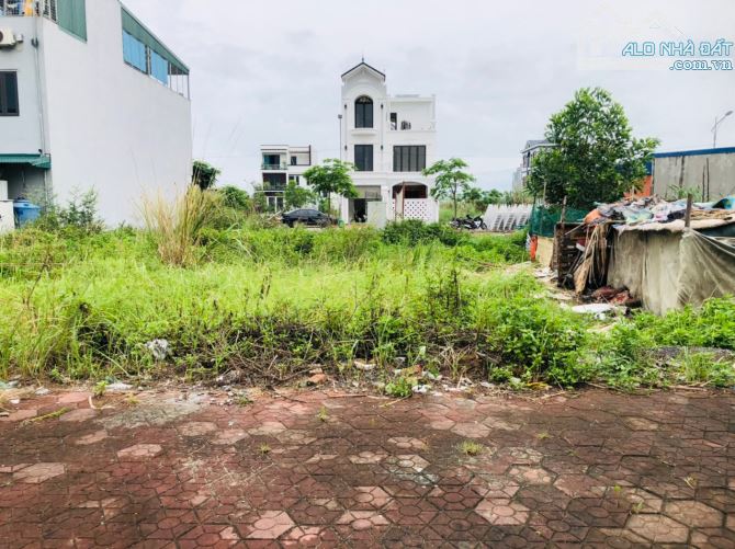 Chỉ 6,4tỉxxtr chốt được luôn lô 135m2 LK03 Áp Tràn - 3