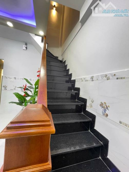 Nhà mới đẹp Nguyễn Hồng Đào, P.14, Tân Bình, 3.65 tỷ - 2