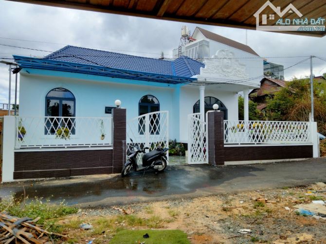 Biệt thự đẹp trung tâm thành phố Bảo Lộc, gần Vincom, Full nội thất, nhỉnh 5tỷ - 2