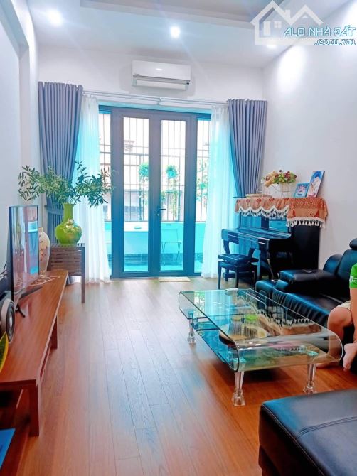 Nguyễn Trãi – TX, 40.7M2*4T, Ô tô đỗ cửa, giá chào 7.5 tỷ. - 2