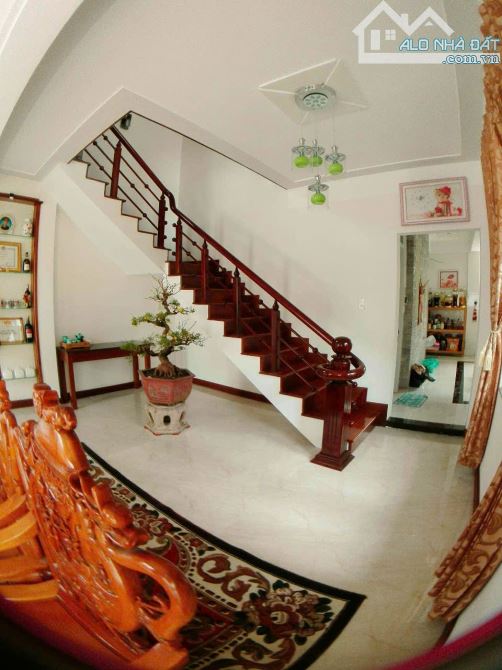 Bán 2 căn nhà 2 tầng mặt tiền đường trần hưng đạo - 2