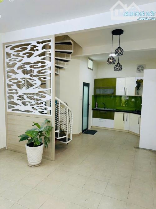 Bán nhà Cách Mạng Tháng 8 quận 10, 34m2, siêu đẹp, nhỉnh 6 tỷ - 2
