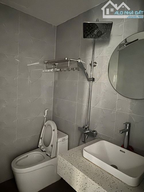 Bán nhà 2 mặt tiền là 2 mặt phố cổ, Cực hiếm. 100m2. MT 5.7m. Chỉ 68 tỷ - 2