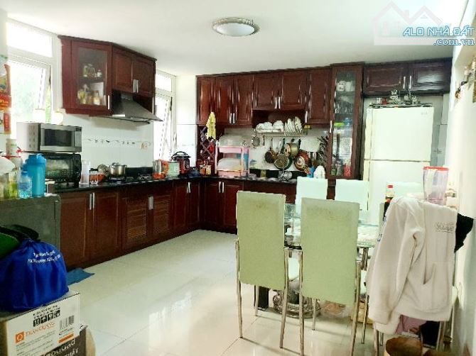 ĐƯỜNG XE HƠI 8M - LÔ GÓC KHÔNG LỘ GIỚI - CÓ VỈA HÈ 3M VỪA Ở VỪA KINH DOANH - GIÁ 13 TỶ - 2