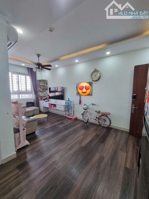 Bán căn hộ Topaz Home 2PN, 2WC view Phan Văn Hớn. Tầng thấp. Full nội thất. 2,2 tỷ. - 2