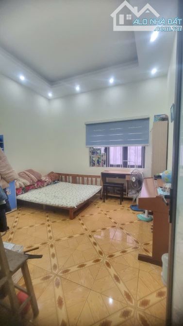 Bán nhà đường Nguyễn Trãi, Ngã tư Sở, Thanh Xuân. 55m2 x 3 Tầng. MT 4m. 8 Tỷ. - 2