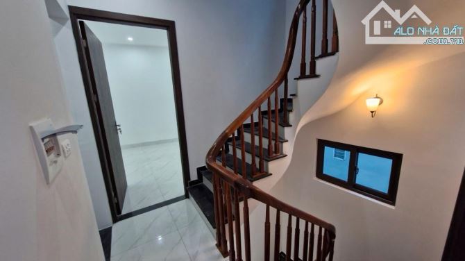 Nhà phố! Ngay Trịnh Văn Bô, 40m2 x 5 tầng x 6pn, trước nhà ô tô tránh, Giá 5Tỷ5 - 2