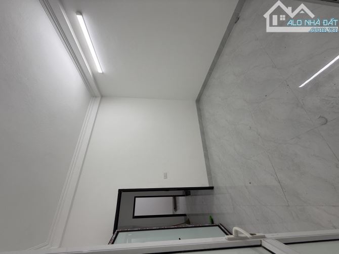 Nguyễn Đổng Chi 36/40m, 5 tầng , sầm uất, vô vàn tiện ích 7 tỷ. - 2