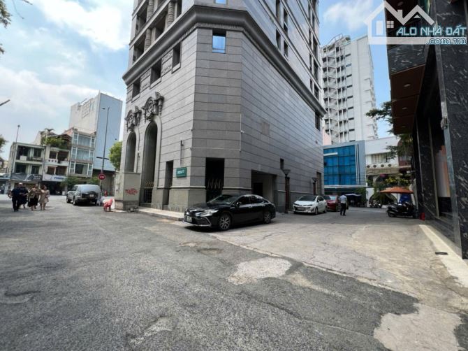Tòa nhà BIDV 4 mặt tiền Nam Kỳ Khởi Nghĩa, dt: 22x17m, 2 hầm 14 lầu, HĐ thuê 1.5 tỷ/tháng - 3