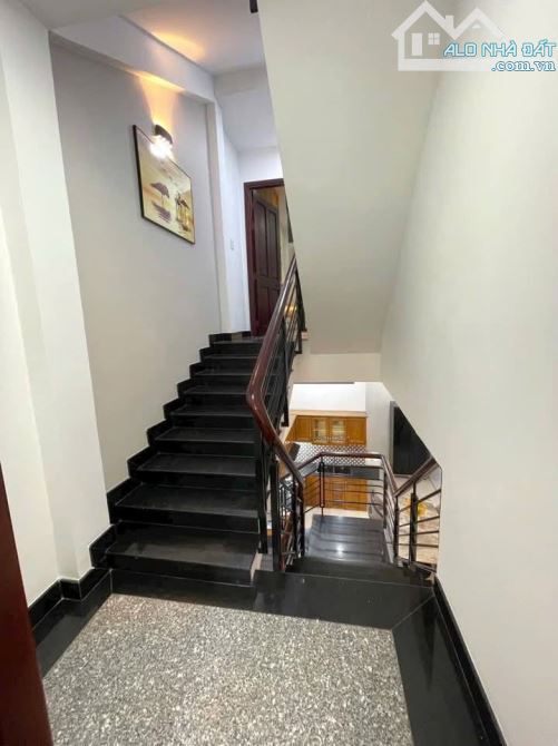 Bán nhà HXH ĐỢI CỬA Nguyễn Kim Q.10, 4 tầng, sổ vuông A4, có cửa hậu, nhỉnh 9 tỷ - 3