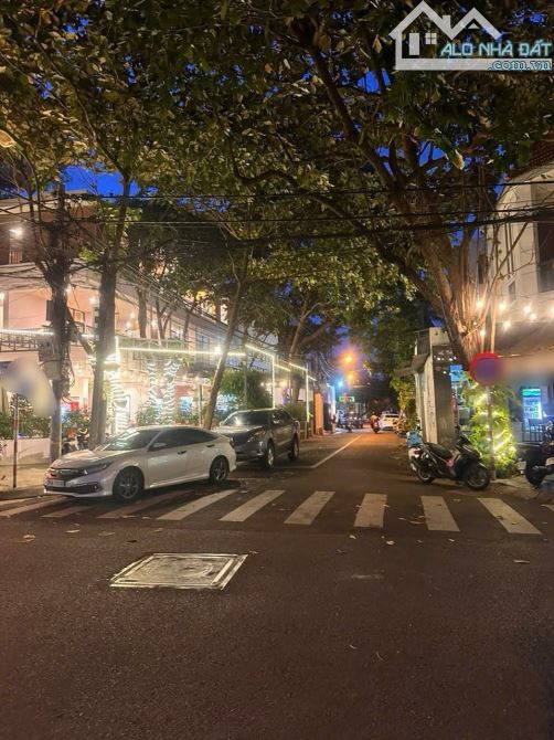 Bán căn góc 2 mặt tiền 4 tầng, P Phước Hoà, Nha Trang. 449m2 ngang 18m đang cho thuê - 3