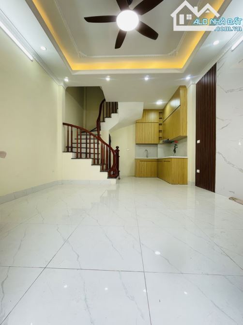 Bán  Nhà Phố Đàm Quang Trung. LONG BIÊN, 5T ,33m2 , GIÁ 5 TỶ - 3