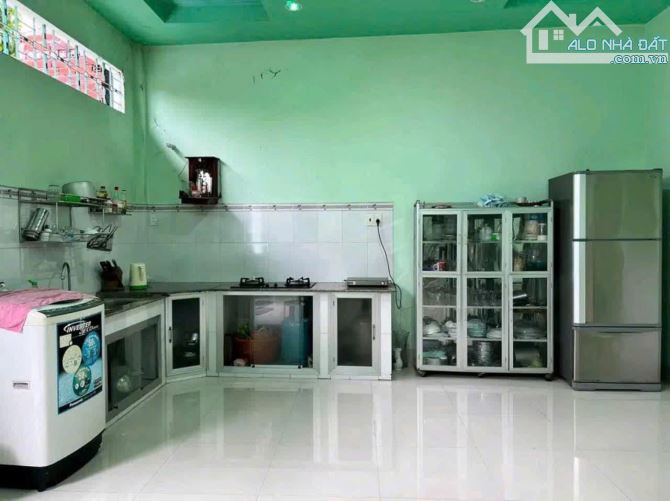 LOA ! Bán gấp nhà đang cho thuê ở Tân Xuân Hóc Môn 7x16 ( 127m2 ) 890 TRIỆU, SHR - 3