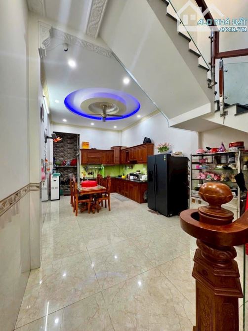 HẺM VIP 10M - SÁT MẶT TIỀN TRẦN THỊ DO - NGAY NGUYỄN THỊ KIỂU - 88M2 - 4 TẦNG - 7,9 TỶ - 3