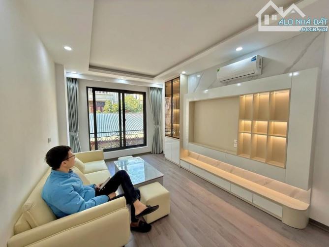 Bán nhà Hoang Hoa Thám, dt35m, 6 tầng Thang máy, gần ô tô tránh. - 3