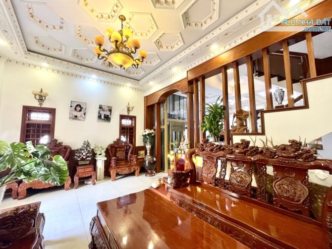 Biệt thự xây 15 TỶ, 230M, 12X20M, 3 Tầng Bề Thế, Ô Tô Tránh- Lê Văn Thọ P9 Gò Vấp,35 TỶ - 3