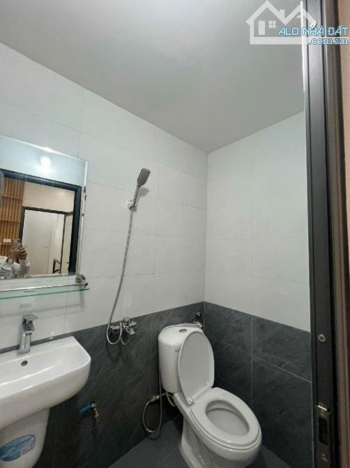 Bán nhà KD Dòng tiền 12 phòng ngõ 47 Đường Láng, Đống Đa, HN DT: 80m2 x 5 tầng. - 4