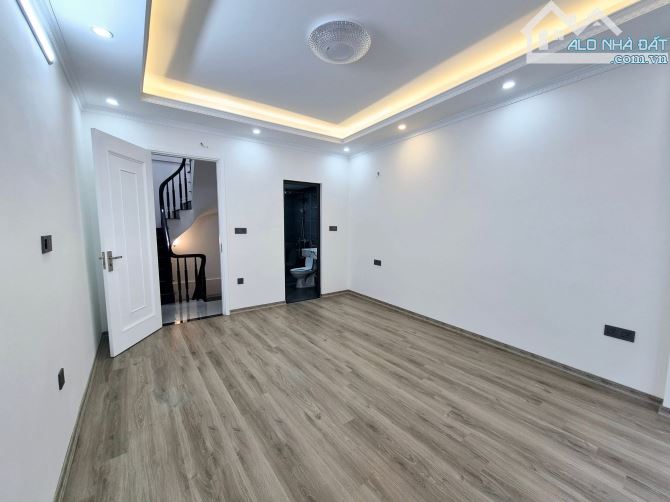 Bán nhà Yên Hoà - Cầu Giấy, ngõ cực nông, thông thoáng, nhà mới, 30m2, 5 Tầng, 7.3 tỷ - 4