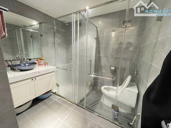 Bán CC cao cấp Sunshine Garden 108m2, 3PN, full nội thất xịn, view thành phố, sổ đỏ 7.5 tỷ - 4