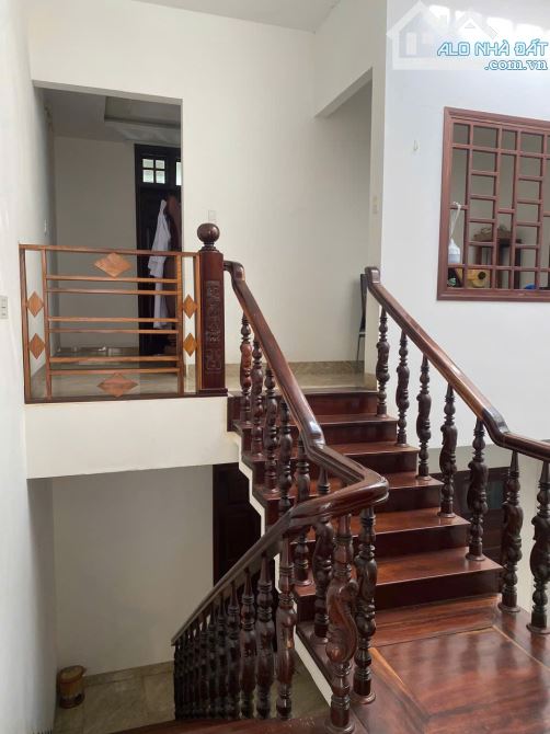 Bán nhà 3 tầng, 3 mê, 2 mt đường Hoàng Thúc Trâm- Ngay Tiểu La. DT 90M2 – Siêu đẹp - 4