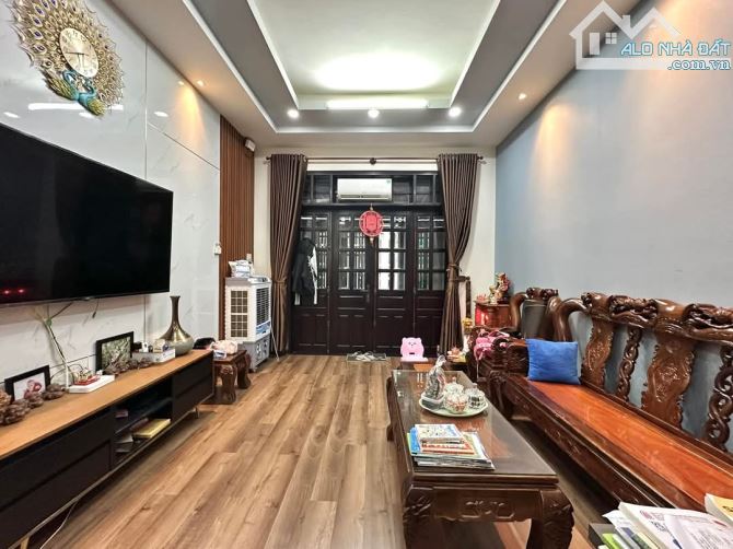 VIEW SÔNG -  HẺM 5M - Ô TÔ 7 CHỖ NGỦ TRONG NHÀ - 4 TẦNG BTCT - 70M2 - 4