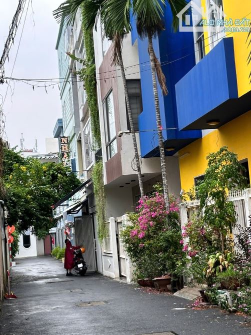 Bán nhà 3 tầng Kiệt ô tô Nguyễn Hữu Thọ gần sân bay trường học - 4