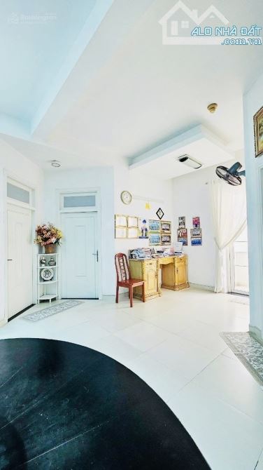 58 Tỷ-Bán Biệt Thự Trệt 3 Lầu Khu Compound Hoa Hồng,Đường 12 Trần Não,Q2 DT:284m2(10,2x29) - 5