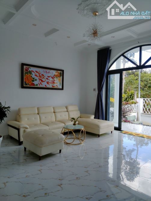 Biệt thự đẹp trung tâm thành phố Bảo Lộc, gần Vincom, Full nội thất, nhỉnh 5tỷ - 5