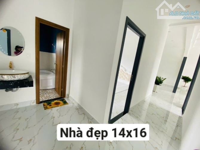 Biệt thự đẹp trung tâm Thành phố Bảo Lộc, gần Vincom, Full nội thất, nhỉnh 5tỷ - 5
