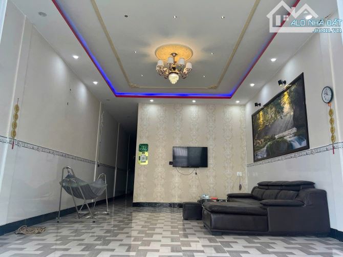 Hàng Siêu Ngộp Bán nhanh Căn nhà ở Trịnh Thị Miến Hóc Môn Sổ hồng Riêng 100m2 630triệu - 5