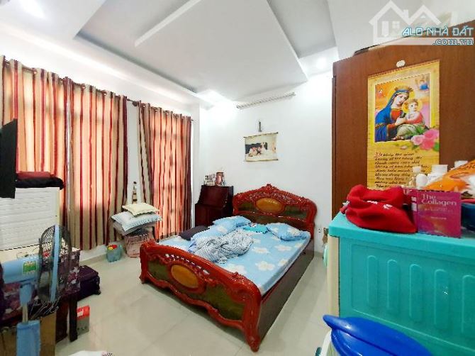 ĐƯỜNG XE HƠI 8M - LÔ GÓC KHÔNG LỘ GIỚI - CÓ VỈA HÈ 3M VỪA Ở VỪA KINH DOANH - GIÁ 13 TỶ - 5
