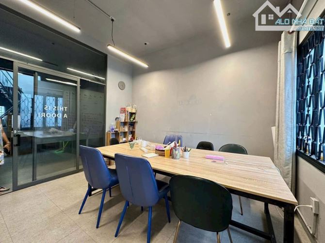 BÁN NHÀ 2 MẶT HẺM Ô TÔ 3 TẦNG 64M2 NGAY NGUYỄN TRỌNG TUYỂN P8 PHÚ NHUẬN CHỈ 10.5 TỶ - 6