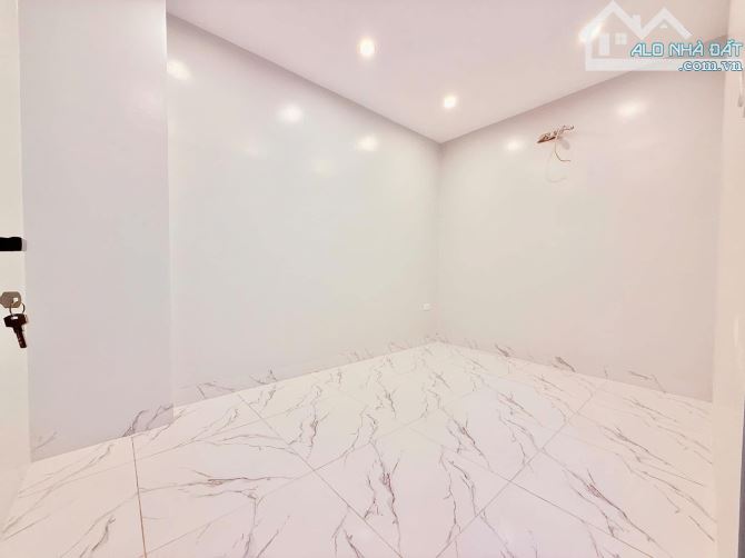 BÁN NHÀ ĐÔNG THIÊN, 42M, 5T, MT 4M, NGÕ THÔNG, RỘNG, KINH DOANH, CHỈ 7,45 TỶ. - 8