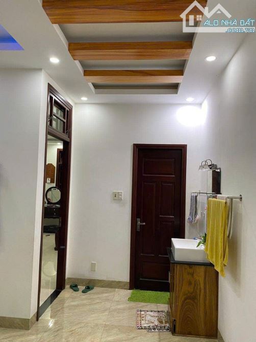 Bán nhà 3 tầng, 3 mê, 2 mt đường Hoàng Thúc Trâm- Ngay Tiểu La. DT 90M2 – Siêu đẹp - 8