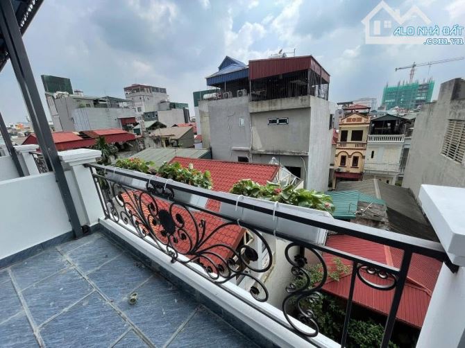 TT CẦU GIẤY- PHÂN LÔ PHÙNG CHÍ KIÊN 14,6 TỶ- 6T THANG MÁY 50M*4M- Ô TÔ NGỦ TRONG NHÀ - 8