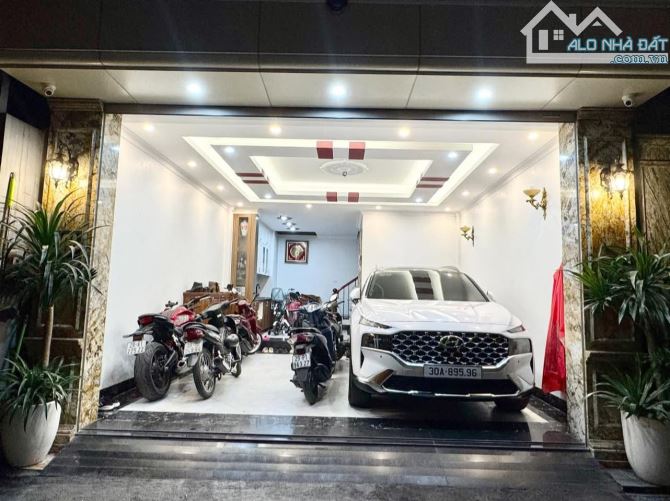 BÁN NHÀ DƯƠNG QUẢNG HÀM 50m2 × 5T × MT 5,4m. THANG MÁY + GARA Ô TÔ + VĂN PHÒNG