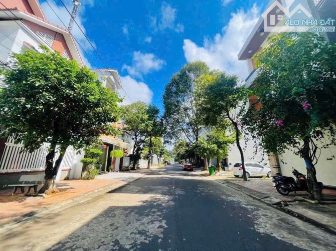 Nhà 1 lầu Mặt tiền Phan Đăng Lưu, khu Metro BMT 6x20 tc100% 🌹🌹Chỉ 7tỷ  DT: 6x20m Huớng T