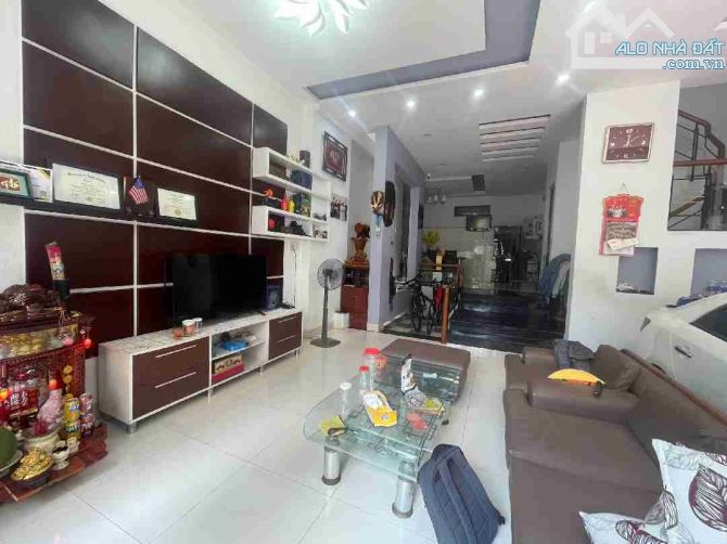 Nhà đẹp trung tâm Hải Châu, gần cầu Rồng, nhà đẹp vào ở ngay
