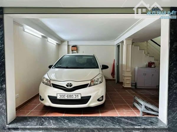 Bán nhà phân lô Phùng Chí Kiên, Cầu Giấy lô góc kinh doanh ô tô vào nhà giá 10.99 tỷ