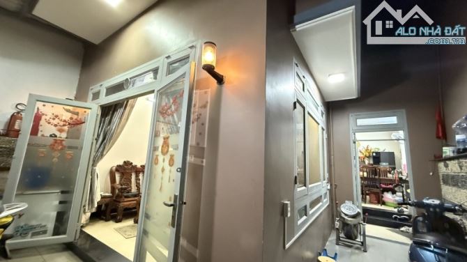 Huỳnh Văn Nghệ -  3 TẦNG - HẺM 5M QUAY ĐẦU - HOÀN CÔNG ĐẦY ĐỦ - NỞ HẬU