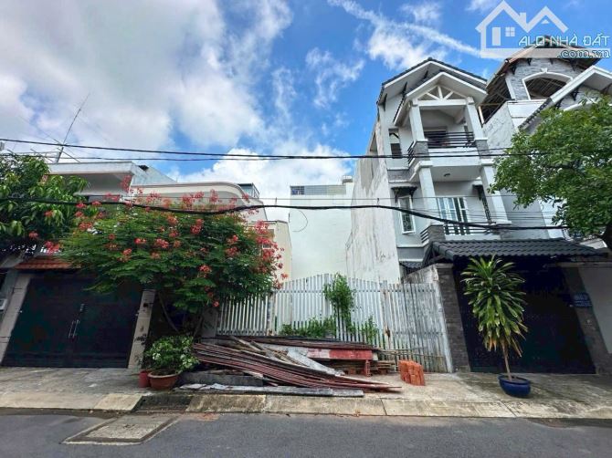 Bán Lô Đất Hiếm Dương Quảng Hàm,P6,Hẻm 10m (6x20m),Giá 14ty TL