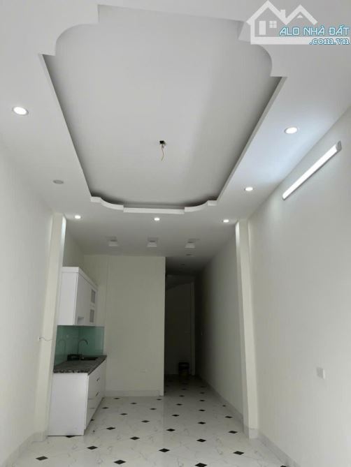 Chính chủ bán nhà Đại Mỗ, 40m², 6 tầng thang máy, giá 8.3 tỷ