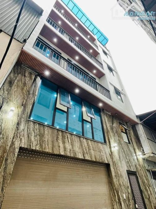 BÁN NHÀ DÒNG TIỀN ĐƯỜNG CẦU GIẤY DT 70M 6 TẦNG 20 PHÒNG DOANH THU 1.3 TỶ /NĂM